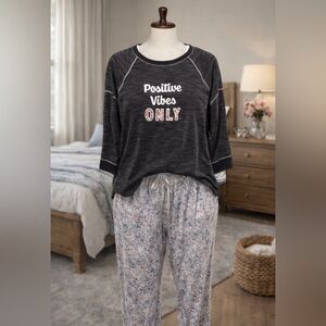 Women’s secret treasures pajama set. Size XL/XXL GOOD VIBES